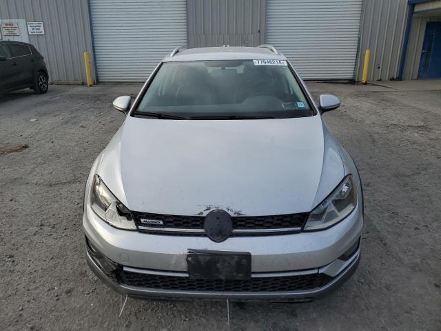 77046214-2017-volkswagen-golf_5