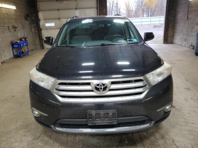 77048974-2011-toyota-highlander_5