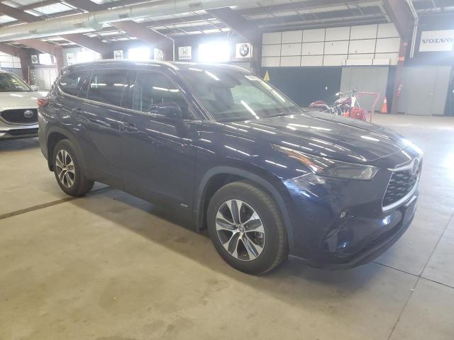 77087564-2022-toyota-highlander_4