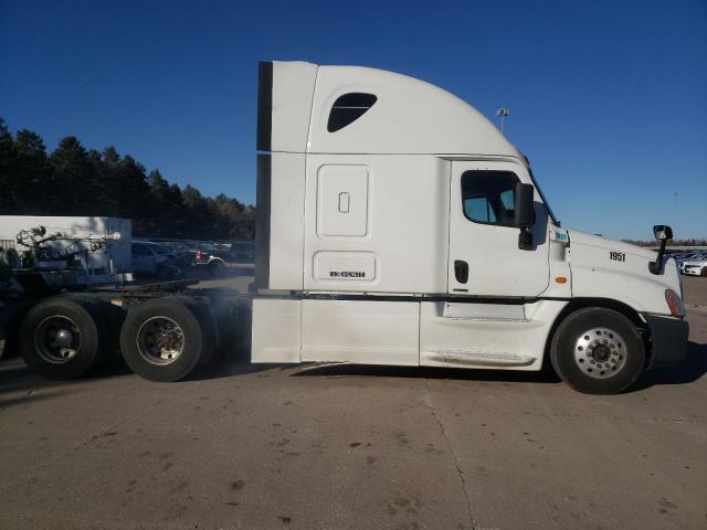 77163383-2014-freightliner-all-other_9