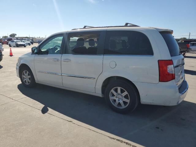 77180894-2012-chrysler-minivan_2