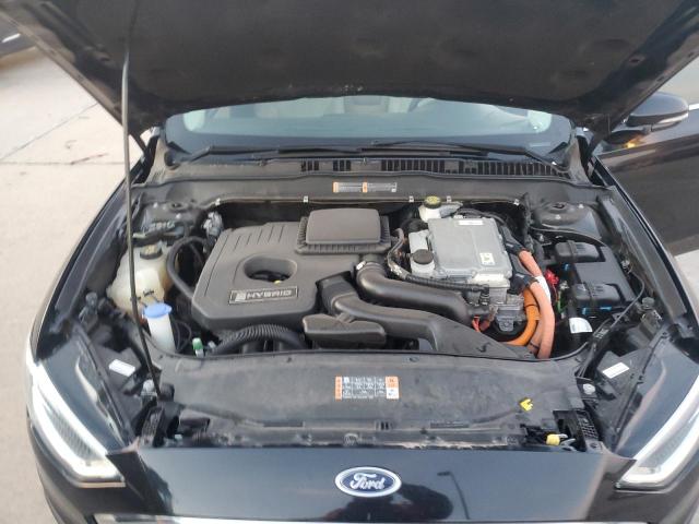 77200764-2018-ford-fusion_11