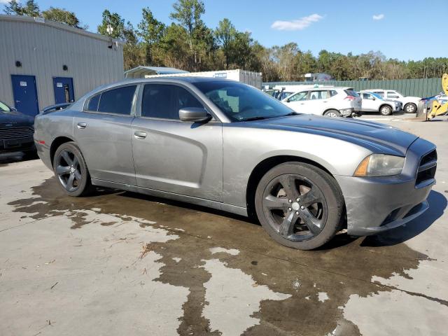 77213174-2012-dodge-charger_4