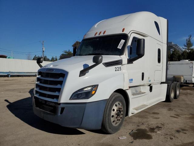 77250433-2019-freightliner-all-other_2