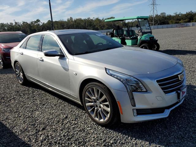 77267924-2018-cadillac-ct6_4