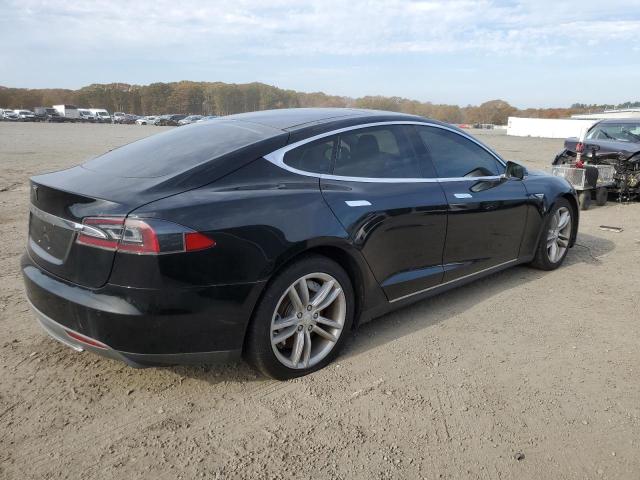 77282634-2014-tesla-model-s_3