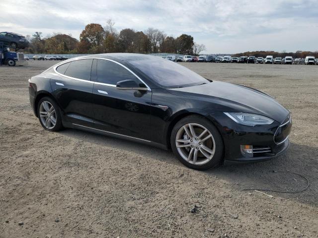 77282634-2014-tesla-model-s_4