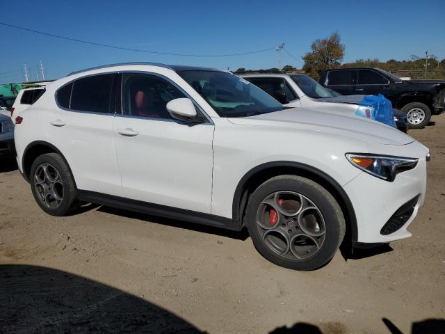 77323474-2019-alfa-romeo-stelvio_4