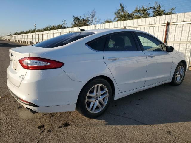 77360664-2016-ford-fusion_3