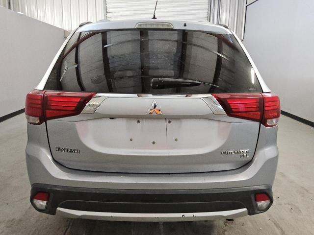 77379294-2016-mitsubishi-outlander_6