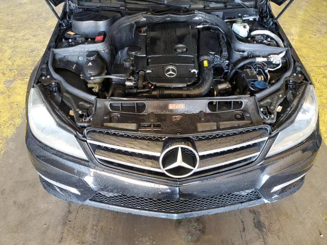 77394643-2014-mercedes-benz-c-class_11