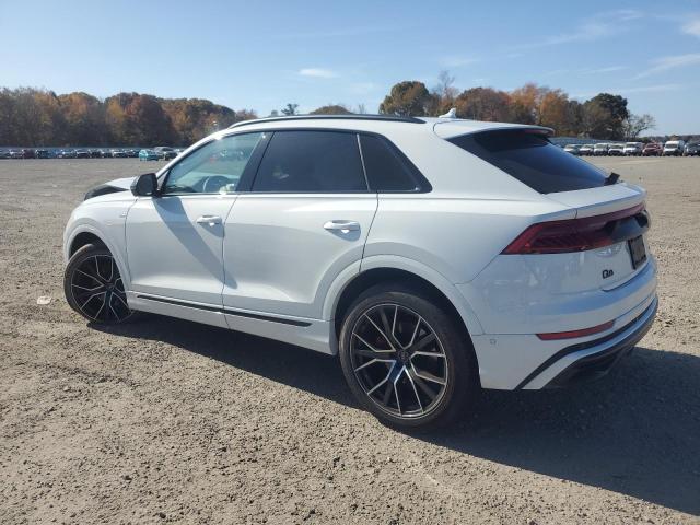 77468104-2021-audi-q8_2