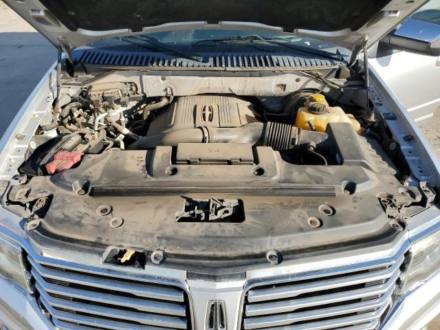 77489714-2017-lincoln-navigator_12