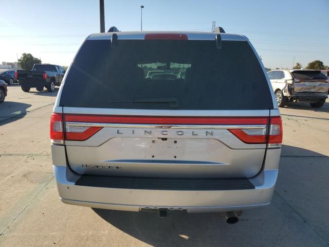 77489714-2017-lincoln-navigator_6