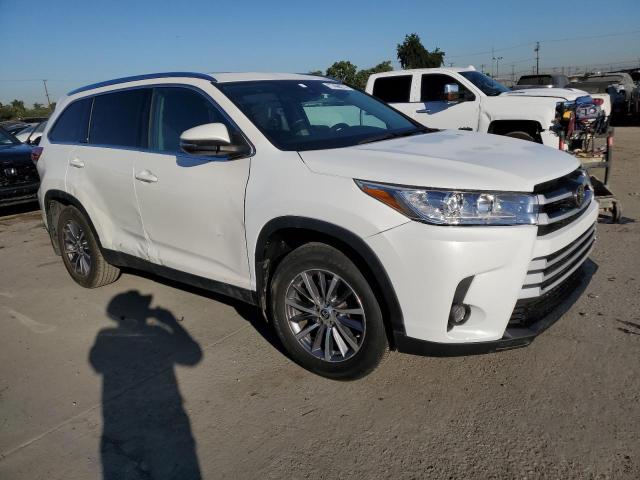 77496274-2019-toyota-highlander_4