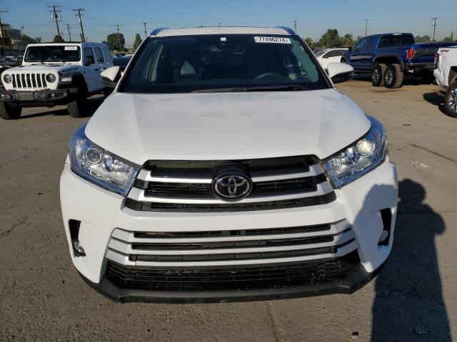 77496274-2019-toyota-highlander_5