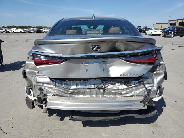 77554904-2021-lexus-es300_6