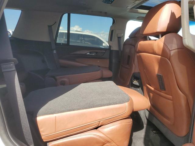 77611284-2018-cadillac-escalade_11