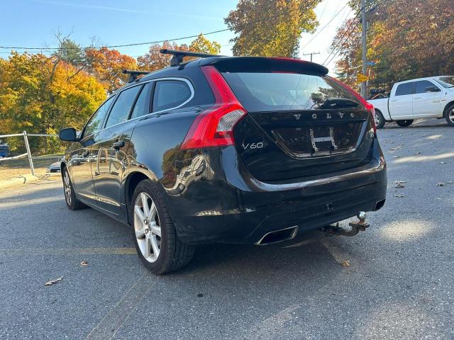 77628754-2016-volvo-v60_2