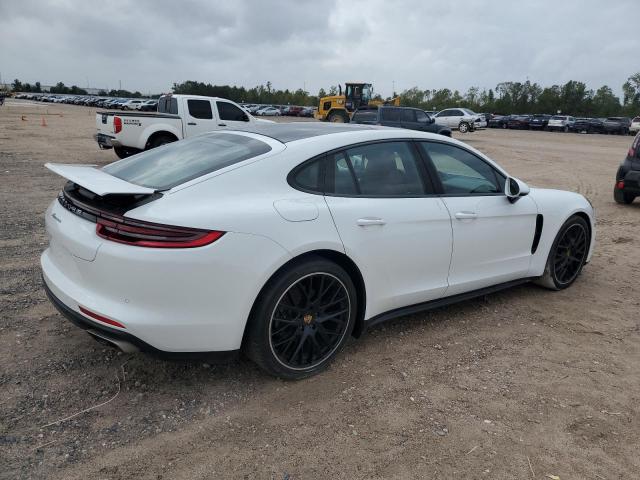 77650594-2018-porsche-panamera_3