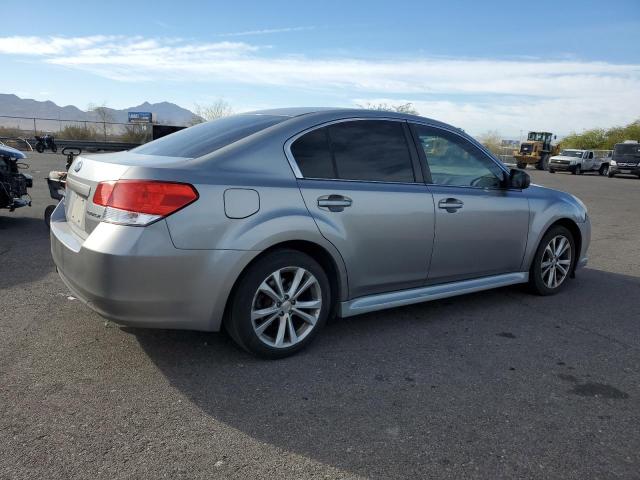 77671634-2011-subaru-legacy_3