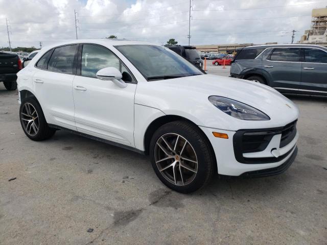 77755424-2024-porsche-macan-base_4