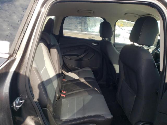 77784704-2015-ford-escape_11
