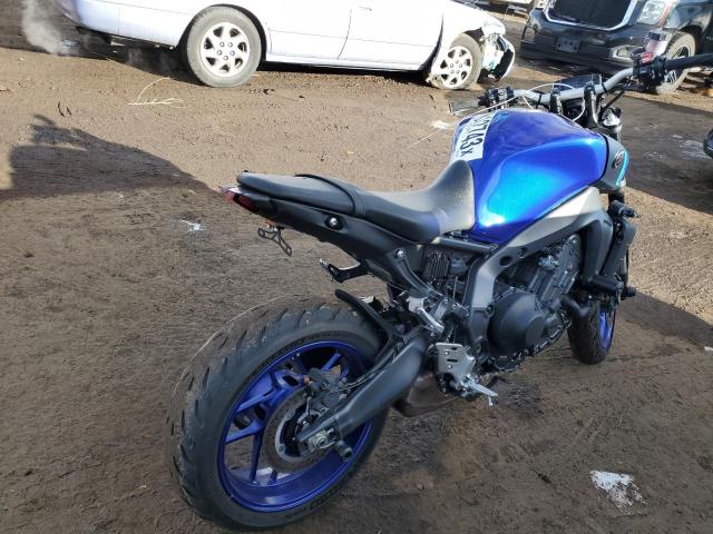 77812743-2023-yamaha-mt09_4