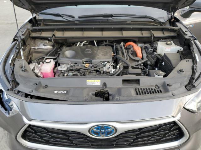 77830594-2021-toyota-highlander_11