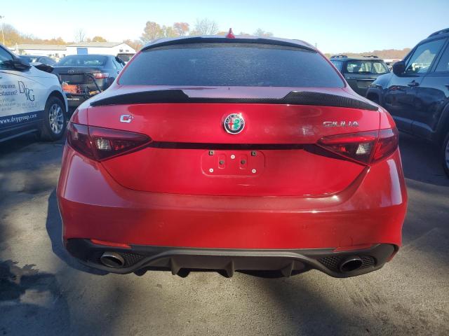 77950534-2018-alfa-romeo-giulia_6