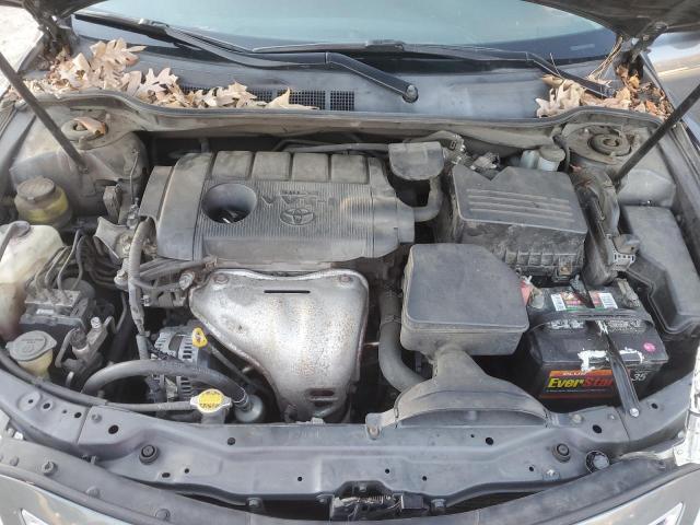 77972583-2011-toyota-camry_11