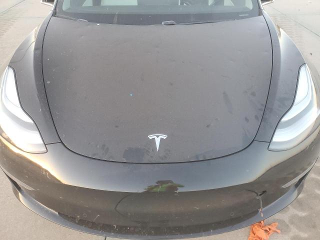 77986724-2019-tesla-model-3_11