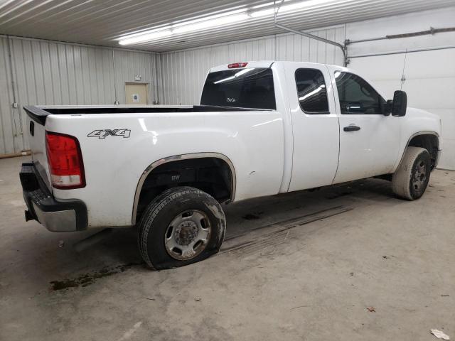 77995743-2011-gmc-sierra_3