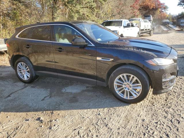 78087474-2017-jaguar-f-pace_4