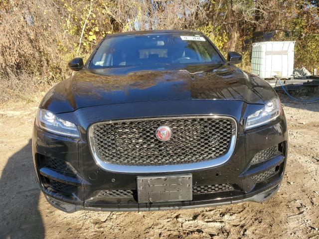 78087474-2017-jaguar-f-pace_5