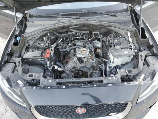 78107714-2017-jaguar-f-pace_11