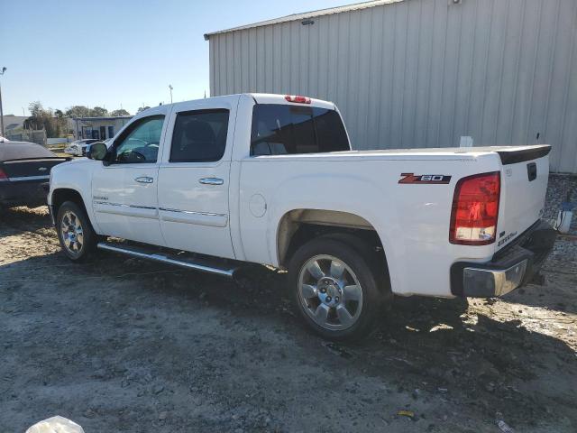 78296403-2010-gmc-sierra_2