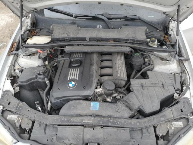 78321704-2011-bmw-3-series_11