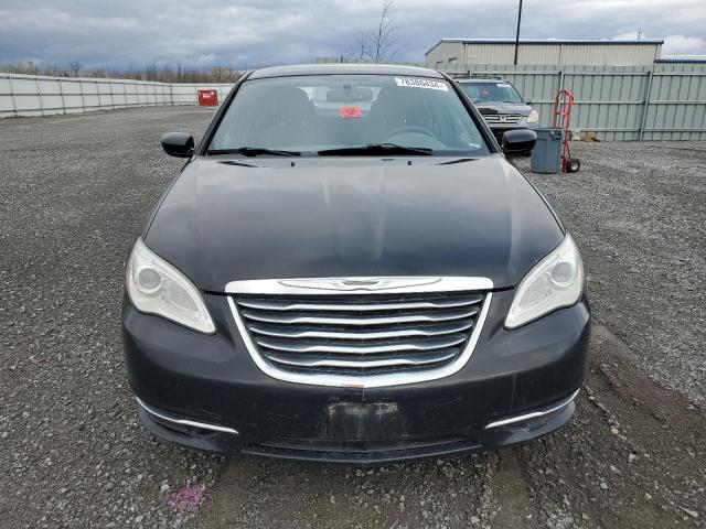 78386434-2013-chrysler-200_5