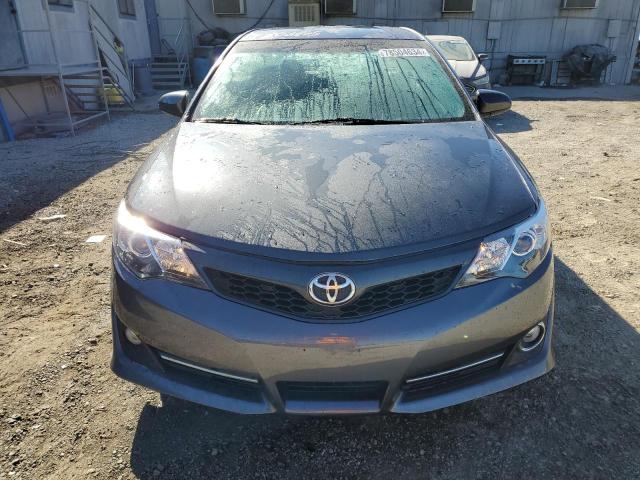 78504634-2014-toyota-camry_5