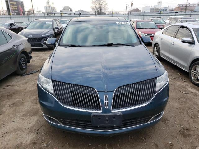 78511363-2016-lincoln-mkt_5