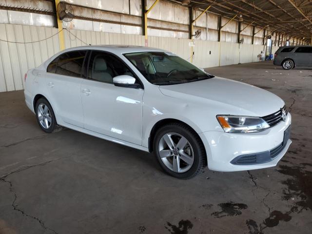 78536704-2014-volkswagen-jetta_4