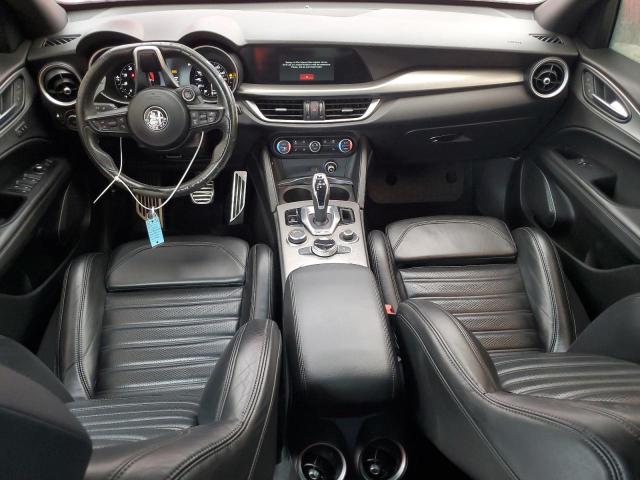 78617154-2020-alfa-romeo-stelvio_8