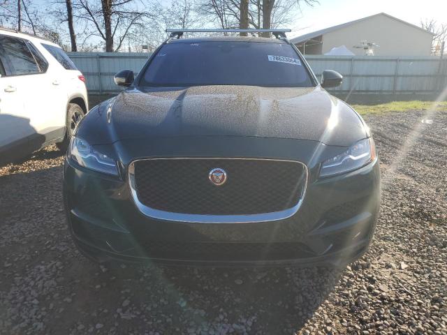 78633064-2017-jaguar-f-pace_5