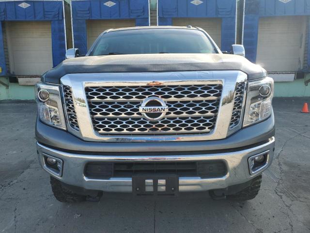 78692844-2018-nissan-titan_5