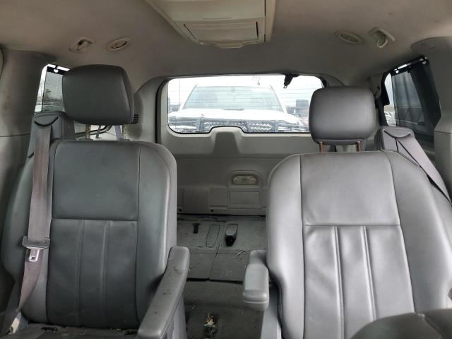 78744574-2010-chrysler-minivan_10