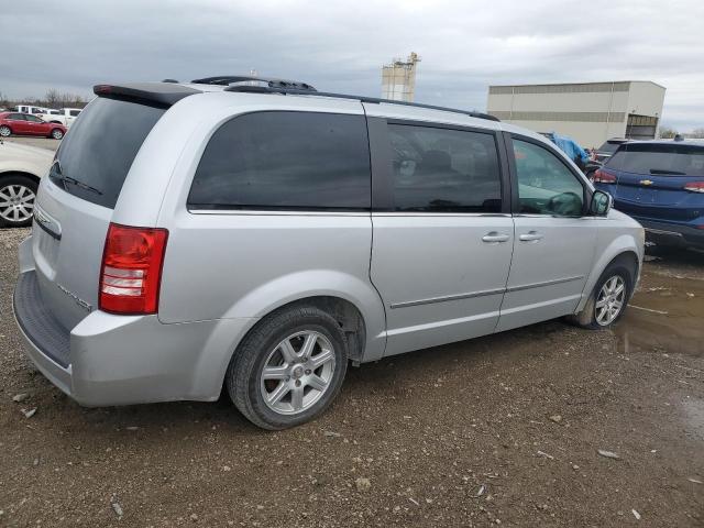 78744574-2010-chrysler-minivan_3