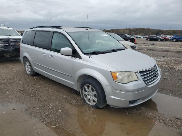 78744574-2010-chrysler-minivan_4