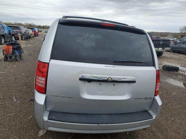 78744574-2010-chrysler-minivan_6