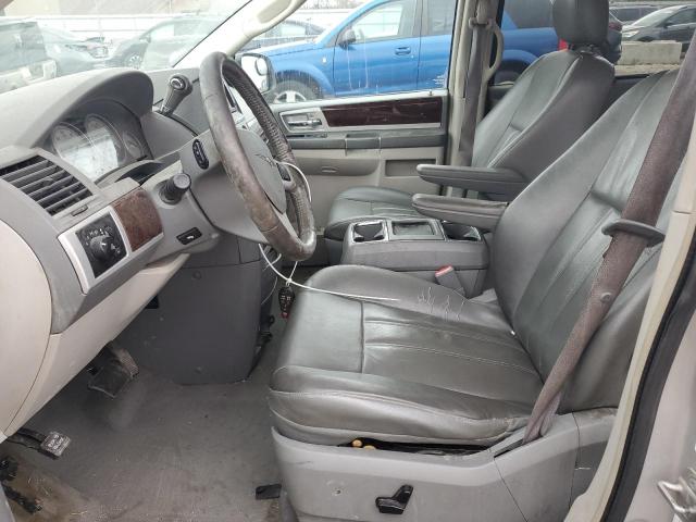 78744574-2010-chrysler-minivan_7